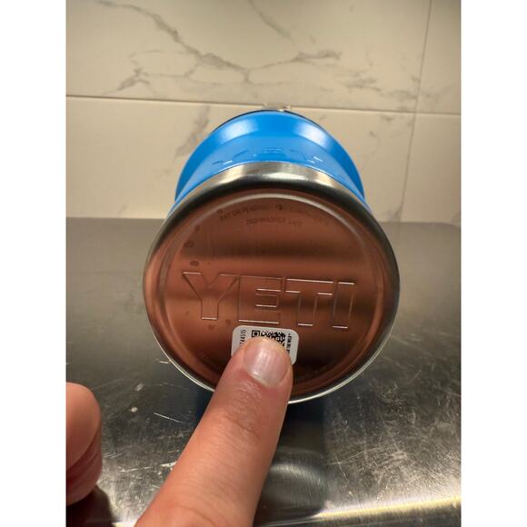 NWT YETI Rambler 30 oz Tumbler with MagSlider Lid – Big Wave Blue - Picture 6 of 6